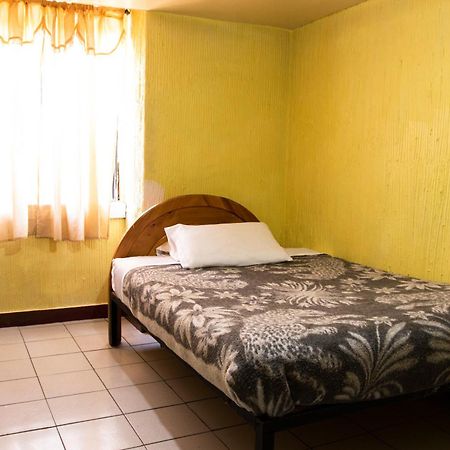Hostal Carlos Luis 키토 외부 사진