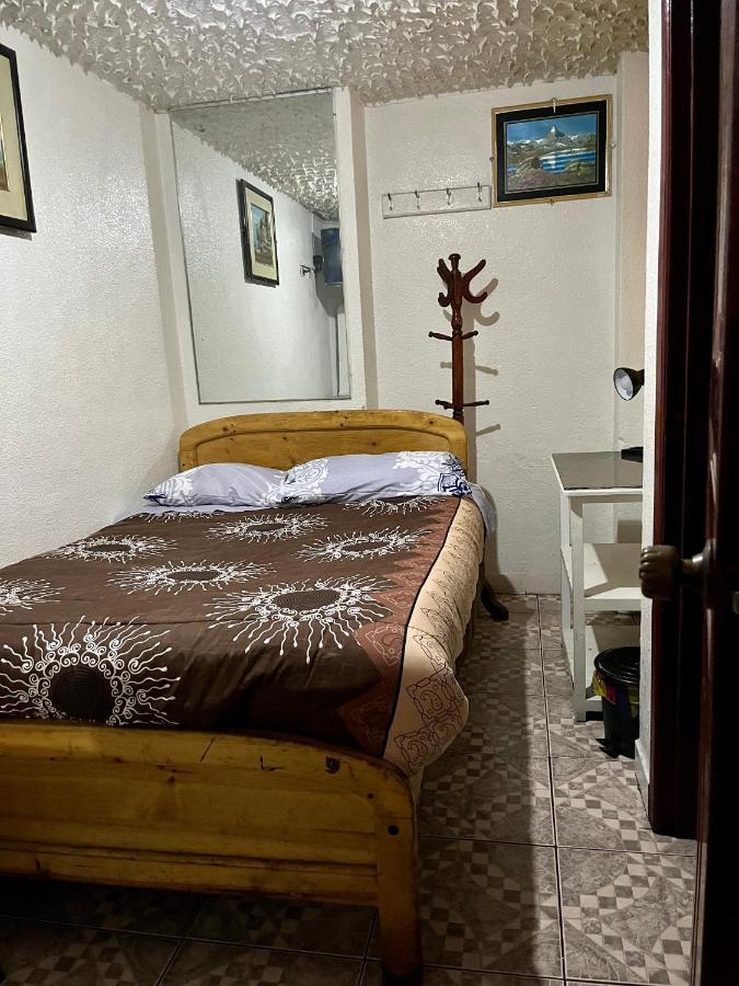 Hostal Carlos Luis 키토 외부 사진