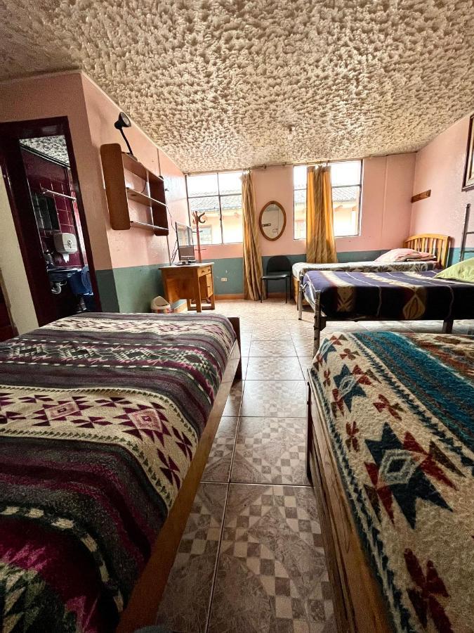 Hostal Carlos Luis 키토 외부 사진