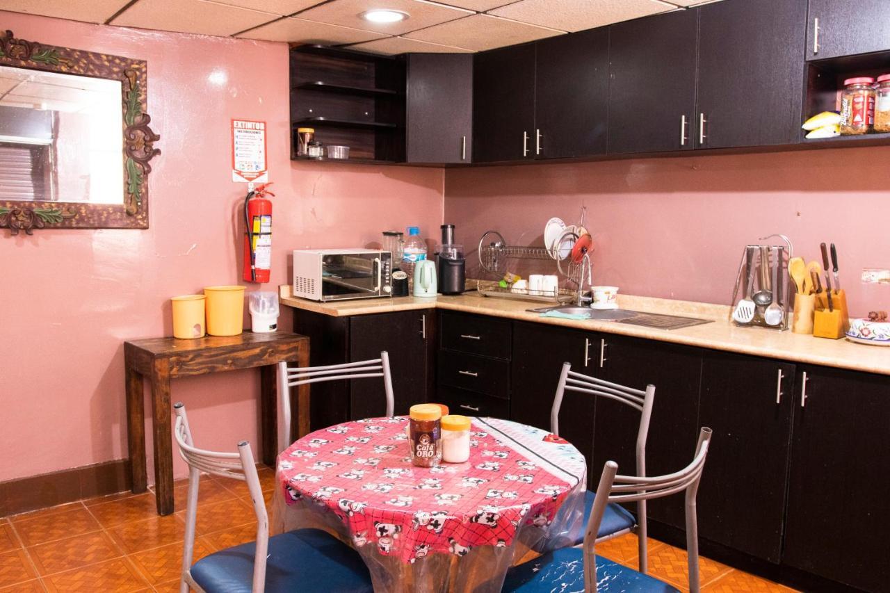 Hostal Carlos Luis 키토 외부 사진