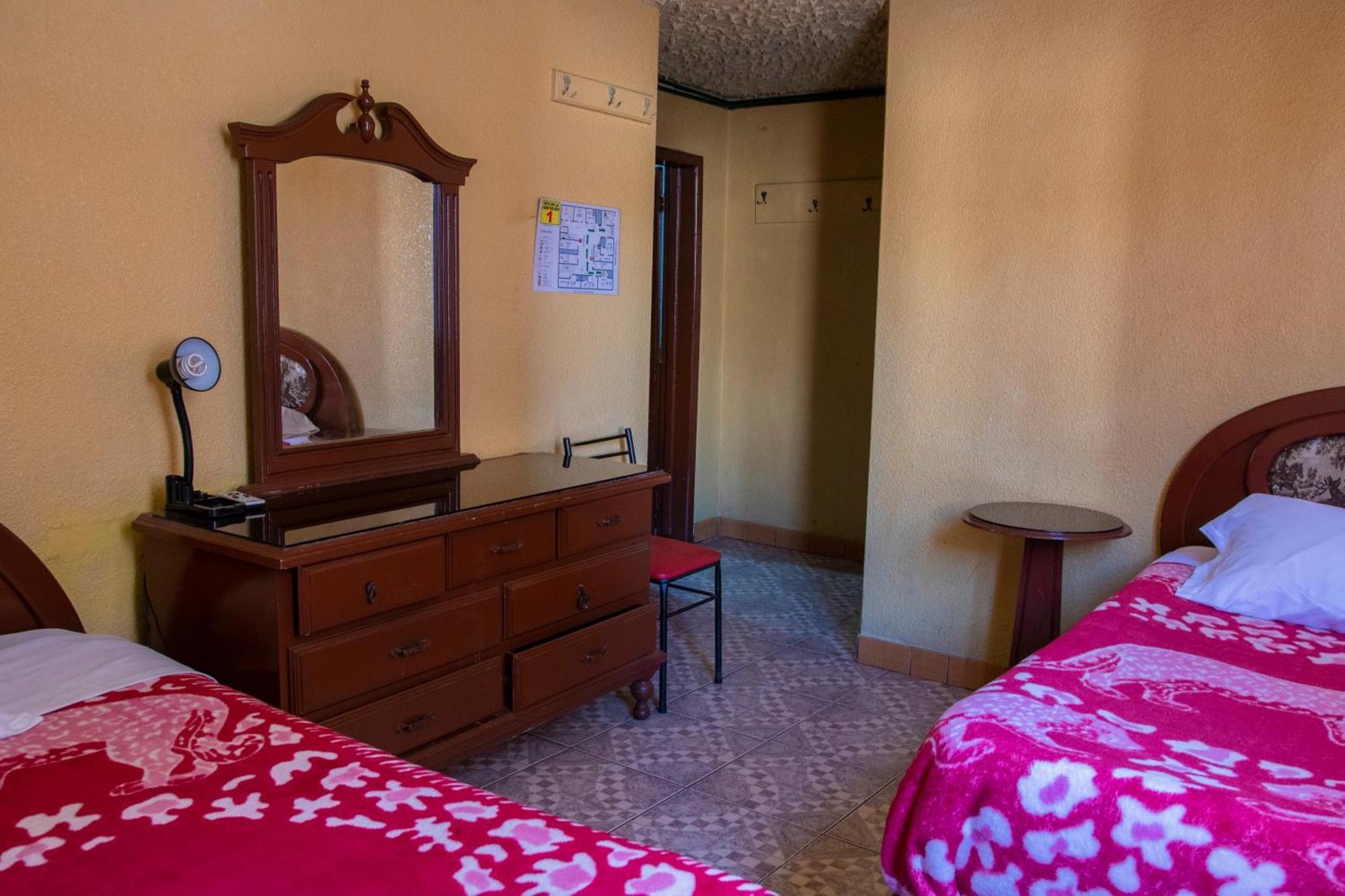 Hostal Carlos Luis 키토 외부 사진