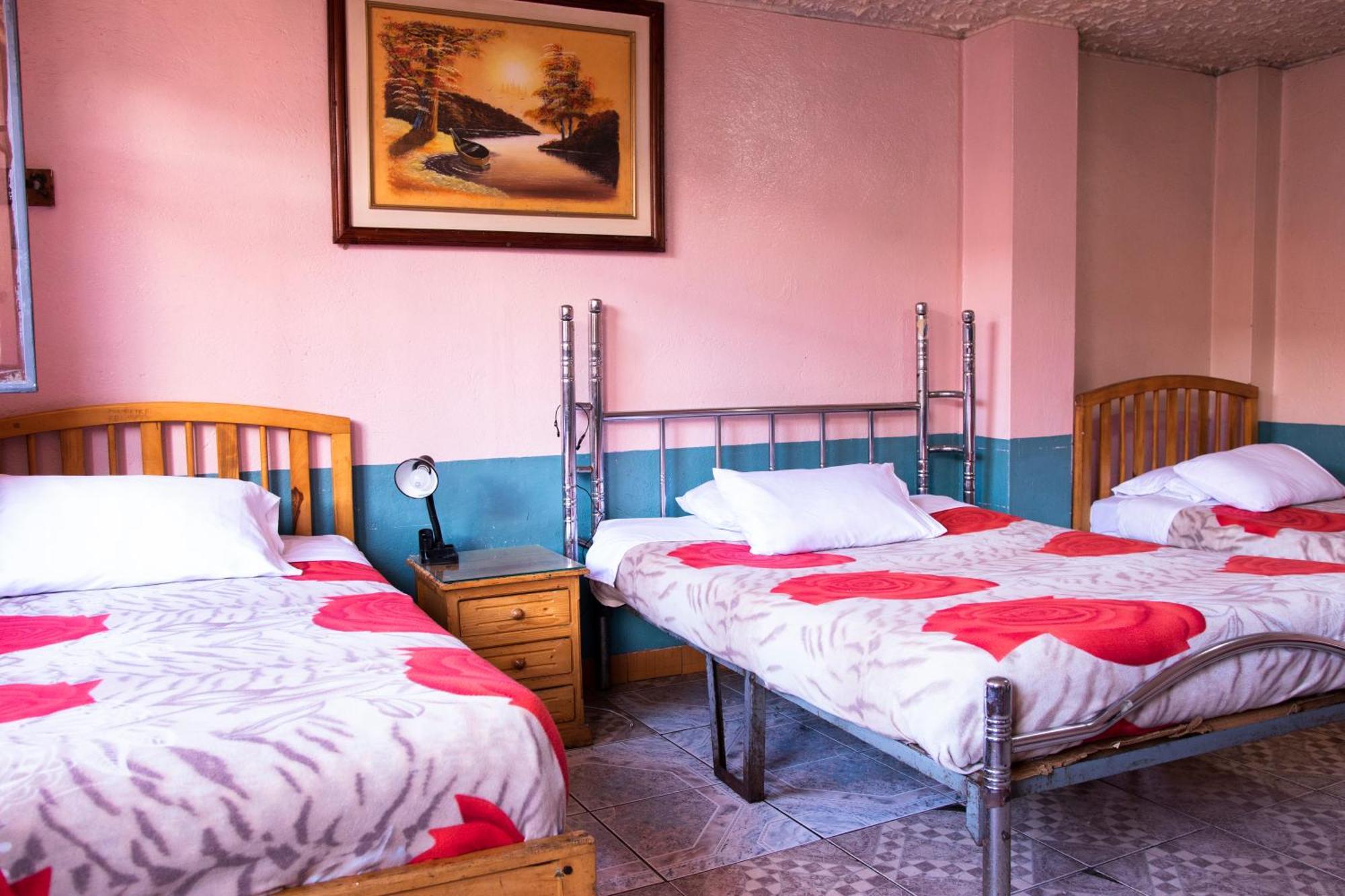 Hostal Carlos Luis 키토 외부 사진