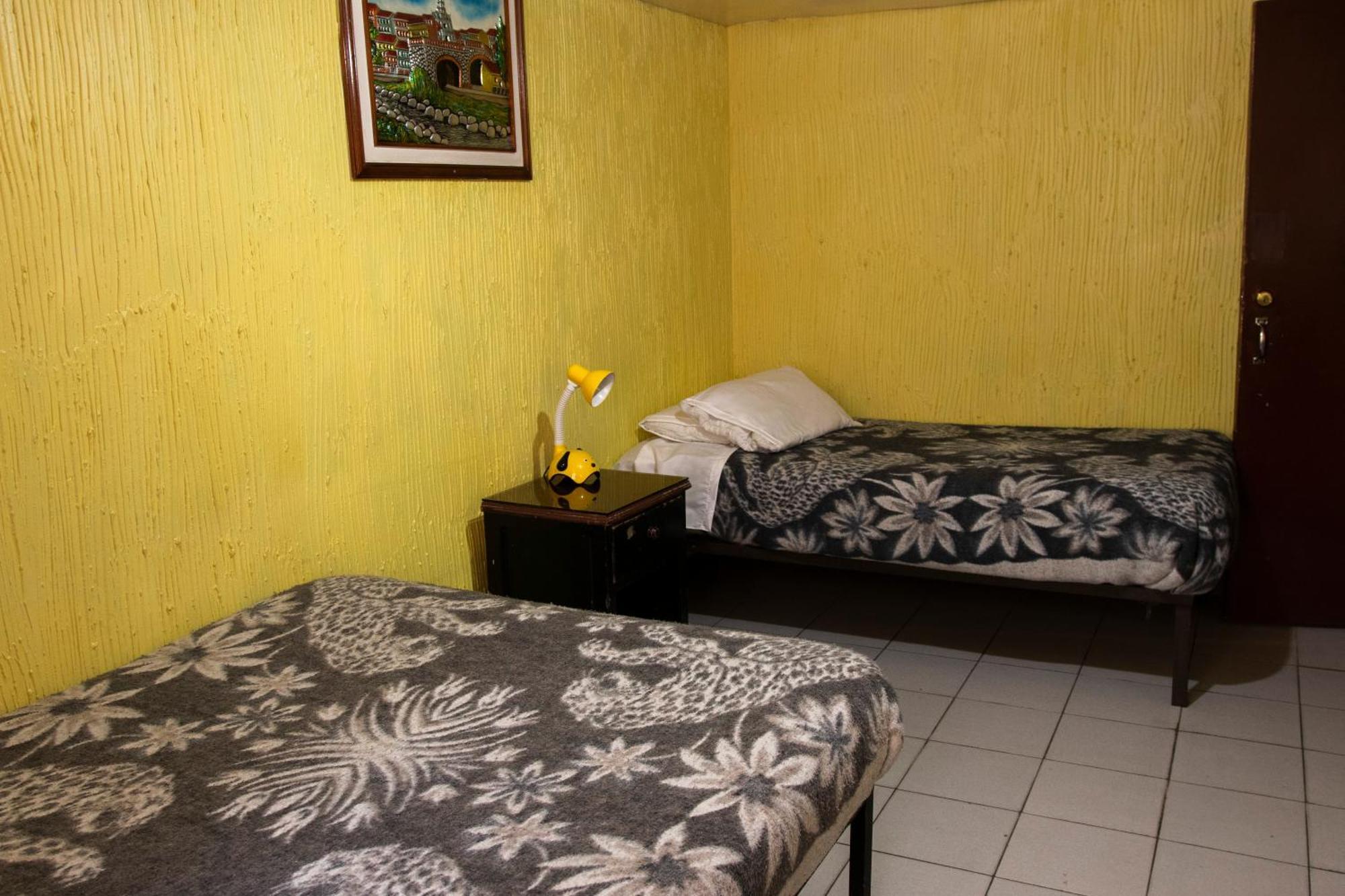 Hostal Carlos Luis 키토 외부 사진